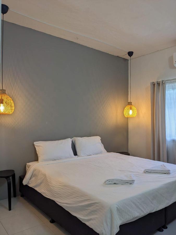 V At Panus Hotell Phanat Nikhom Eksteriør bilde